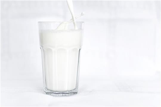Die Nachfrage nach Milch ist in Deutschland in den letzten Monaten gesunken.
