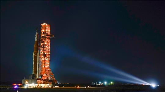 Die Nasa musste den Teststart für die krisengeplagte Mondmission «Artemis 1» erneut verschieben.