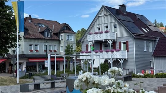 Die Neue Mitte ist aus Mitteln der Stadtsanierung neu gestaltet worden.