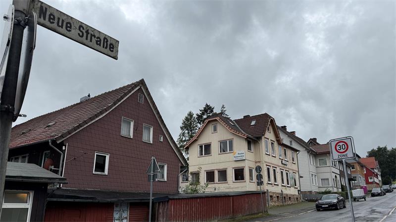 Eine Häuserreihe.