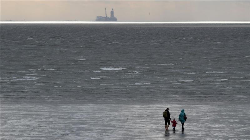 Die Ölplattform liegt im schleswig-holsteinischen Wattenmeer. (Archivbild)