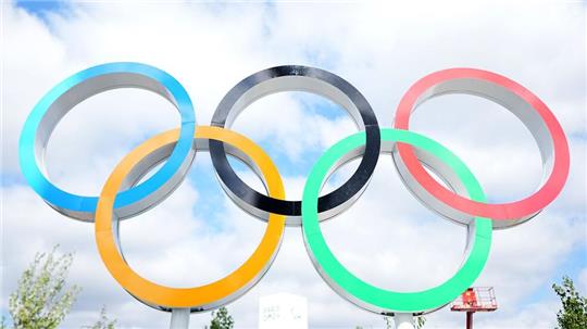 Die Olympischen Ringe sollen auch nach Niedersachsen kommen, wünschen sich SPD und Grüne. (Archivbild)