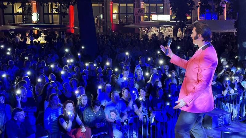 Die Open-Air-Summernight (hier ein Bild der Elvis-Show von 2024) steigt am 22. August.