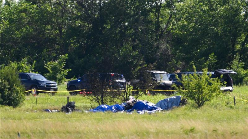 Zwölf Tote bei Flugzeugabsturz in Missouri Die Opfer sollen auf dem Weg gewesen sein, den Nachmittag mit Fallschirmspringen zu verbringen.