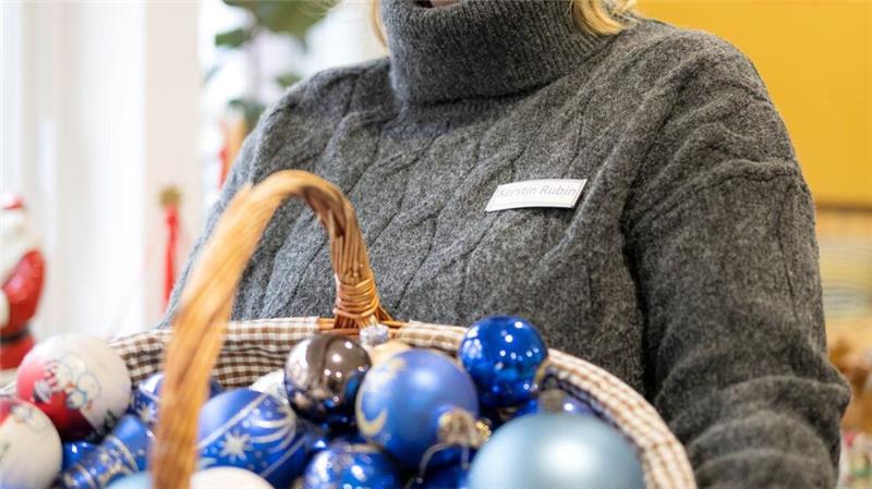 Kerzen und Kugeln - Tauschbörse für Weihnachtsdeko Die Organisatorin hofft, mit der Tauschbörse einen Raum zum Abschalten zu schaffen.