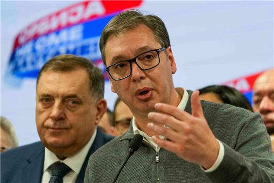 Die Partei von Präsident Aleksandar Vucic hat nach Angaben von Wahlforschern die Parlamentswahl in Serbien gewonnen.