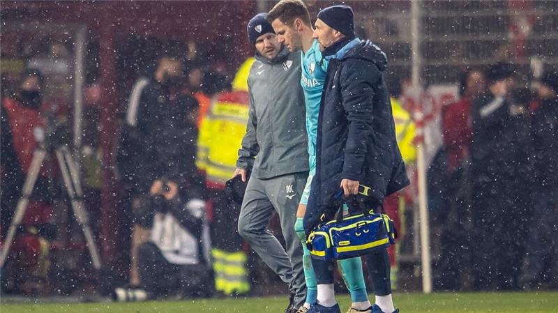 DFB-Lehrwart: „Schiedsrichter hat sich korrekt verhalten“ Die Partie war für mehr als 25 Minuten unterbrochen.