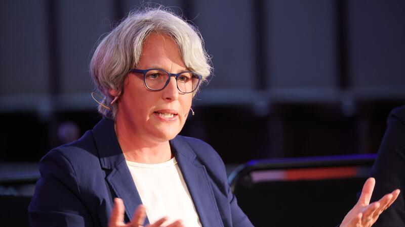 Kinderschutz: Beauftragte fordert Sicherung von IP-Adressen Die Pflicht zur Speicherung von IP-Adressen für einen begrenzten Zeitraum könne einen wichtigen Beitrag zum Kinderschutz leisten, findet Claus.