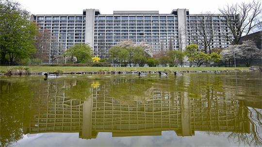 Die Pläne für einen Campus mit mehreren Neubauten auf dem Gelände der bisherigen Zentrale hat die Bundesbank inzwischen aufgegeben. (Archivbild)