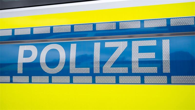 Die Polizei ermittelt gegen den Fahrer. (Symbolbild)