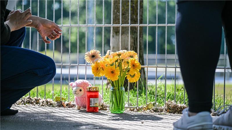 Die Polizei ermittelt wegen des toten Kindes. 
