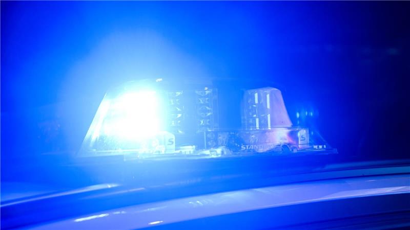 Die Polizei ermittelt zur Unfallursache. (Symbolbild)