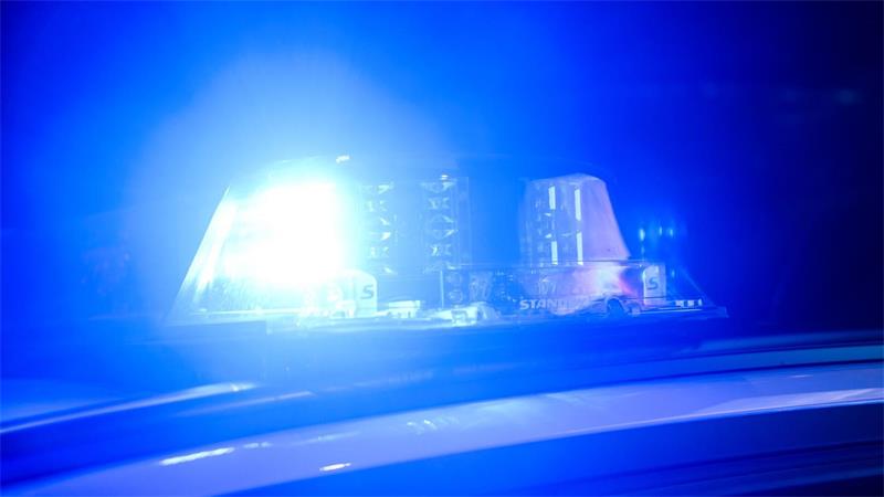 Die Polizei findet Cannabis und Tilidin im Unfallfahrzeug. (Symbolbild)