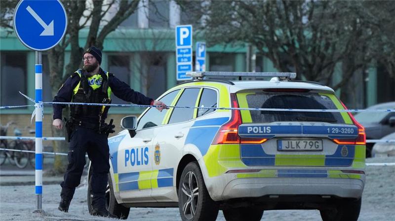 Neue Details zu Örebro: War mutmaßlicher Schütze Ex-Schüler? Die Polizei gibt neue Details zum mutmaßlichen Täter bekannt.