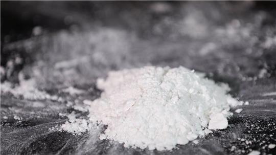 Die Polizei hat bei einem Einsatz gegen eine mutmaßliche Drogenbande aus Wolfsburg rund 12 Kilogramm Kokain gefunden. (Symbolbild) 