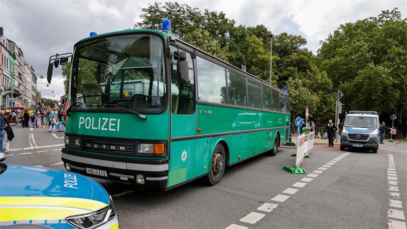 Die Polizei hat die Sicherheitslage besonders im Blick.