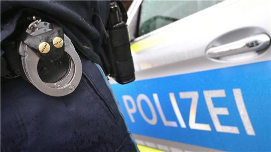 Die Polizei hat mutmaßliche Tankstellenräuber festgenommen. (Symbolbild)