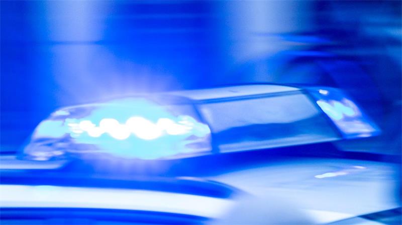 Die Polizei in Salzgitter such nach einem Einbruch in ein Juweliergeschäft nach den Tätern. (Symbolbild)