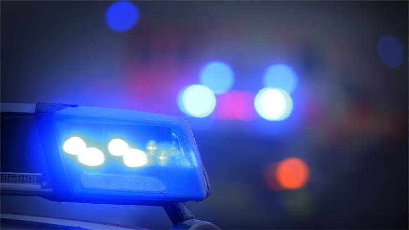 Die Polizei in Stade nimmt nach Schüssen in Stade zwei Verdächtige fest. (Symbolbild)