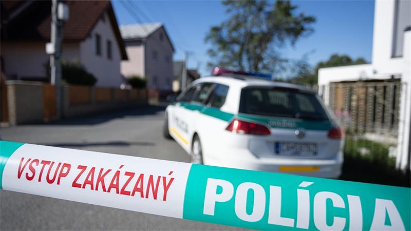 Die Polizei sperrte das Gebiet weiträumig ab.