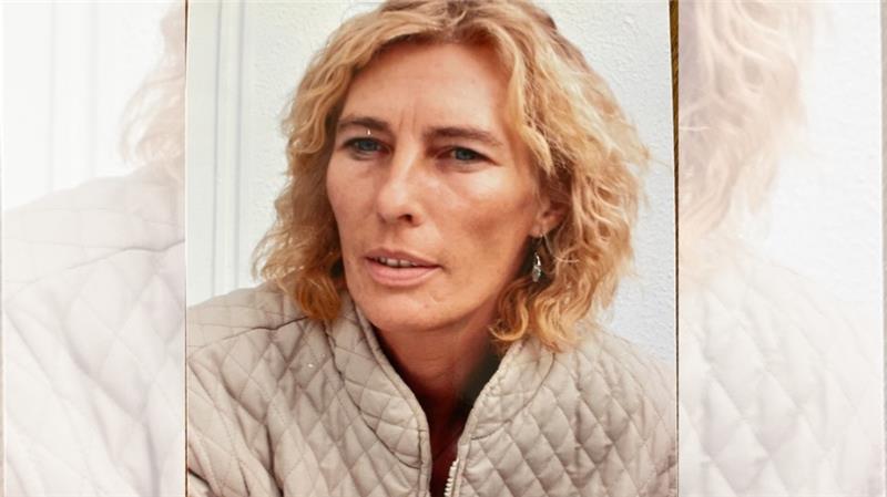 Vermisste 56-jährige: Wurde sie Opfer eines Verbrechens? Die Polizei sucht fieberhaft nach der 56-jährigen Kerstin Simone G. aus Burgwedel. Die Polizei fand in der Wohnung der Vermissten Hinweise, die auf ein Gewaltverbrechen deuten. Noch haben sich nach dem Aufruf keine Zeugen gemeldet. Foto: Polizeidirektion Hannover