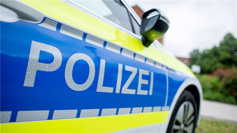 Die Polizei sucht nun nach Zeugen des Raubüberfalls. (Symbolbild)