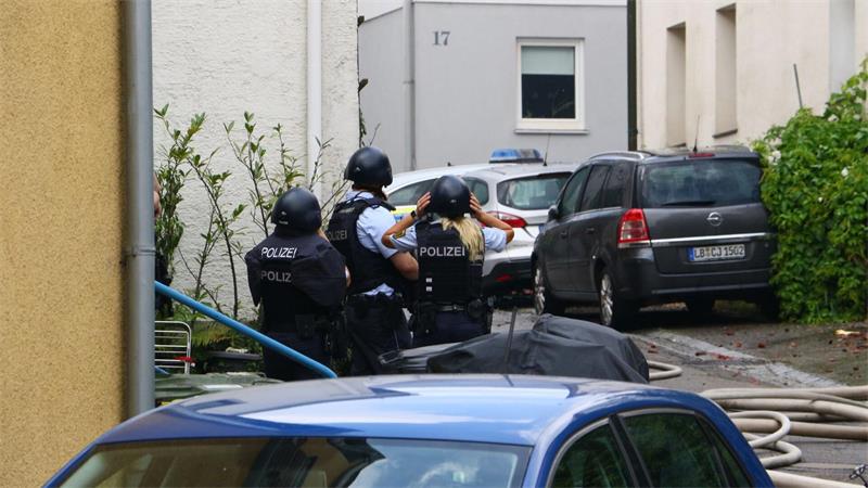 Die Polizei war mit zahlreichen Kräften am Ort. 