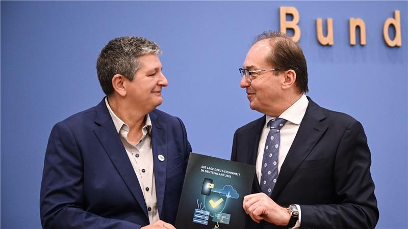 Die Präsidentin des Bundesamtes für Sicherheit in der Informationstechnik (BSI), Claudia Plattner, war von der früheren Bundesinnenministerin, Nancy Faeser (SPD), ernannt worden.