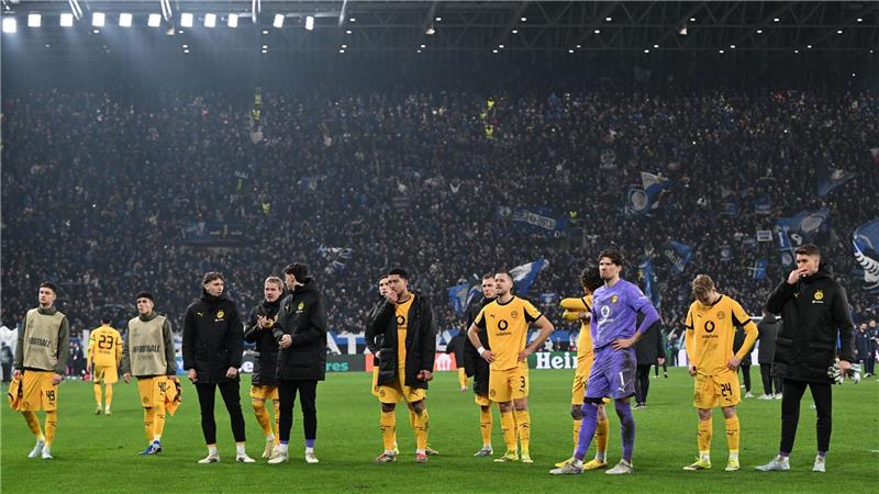 Torwart Kobel zu BVB-Aus: „Nehme das auf meine Kappe“ Die Profis von Borussia Dortmund müssen das Aus in der Champions League schnell abhaken.