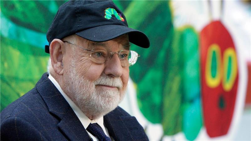 Die „Raupe Nimmersatt“ und ihr Schöpfer: Eric Carle. (Archivbild)
