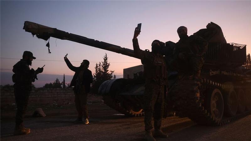 Waffenruhe im Libanon lässt auch Hoffnung für Gaza wachsen Die Rebellen sollen Aktivisten zufolge schon in Aleppo sein.