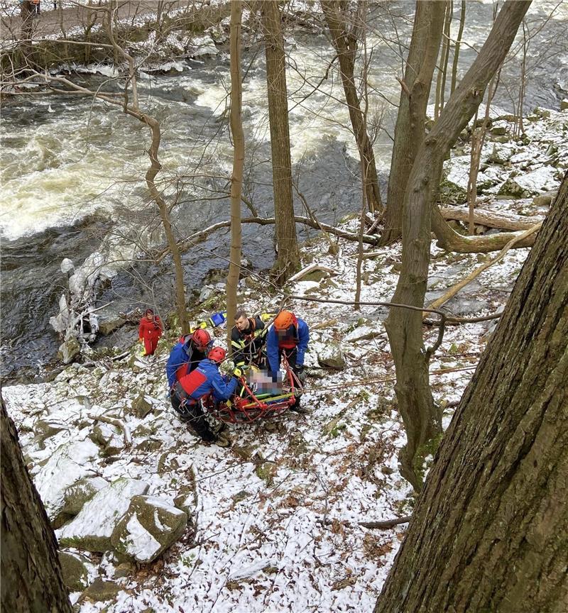 Wanderunfall im Bodetal: Mann stürzt und fällt Abhang herunter Die Rettungsaktion gestaltete sich schwierig. Foto: Feuerwehr Thale