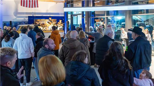 Die Ringo Fischer Band spielte live.