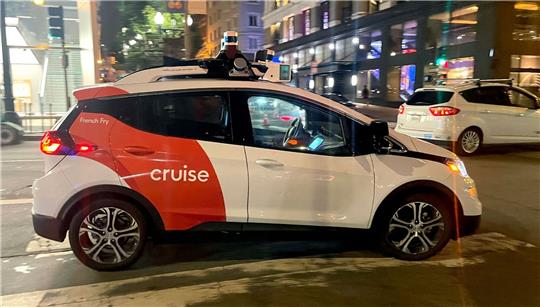 Die Robotaxi-Firma Cruise ist ins Blickfeld der US-Verkehrsbehörde geraten.