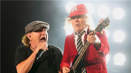 Die Rockband AC/DC, hier in Kalifornien, tritt im August in Karlsruhe auf. (Archivbild)