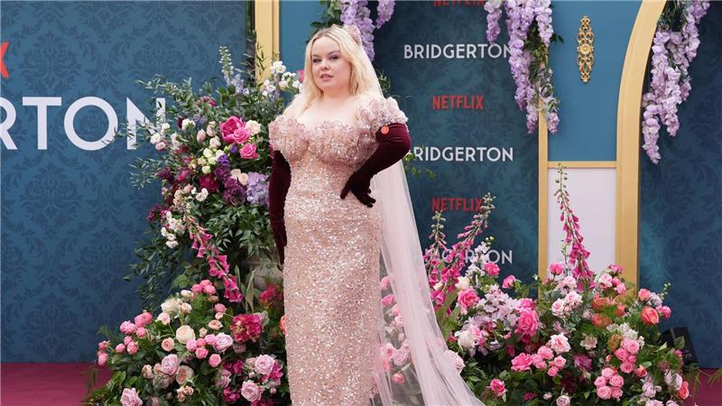 Die Romanze von Penelope Featherington, gespielt von Nicola Coughlan, und Colin Bridgerton stand in der dritten Staffel im Vordergrund. (Archivbild)