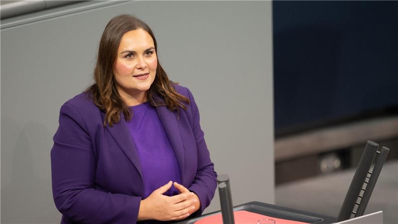 Die SPD-Abgeordnete Cademartori vertritt ihre Fraktion im Verkehrsausschuss, der sich nach ihren Worten in den kommenden Monaten intensiv mit dem Neubau der Bahnstrecke Hannover–Hamburg befassen wird. (Archivbild)