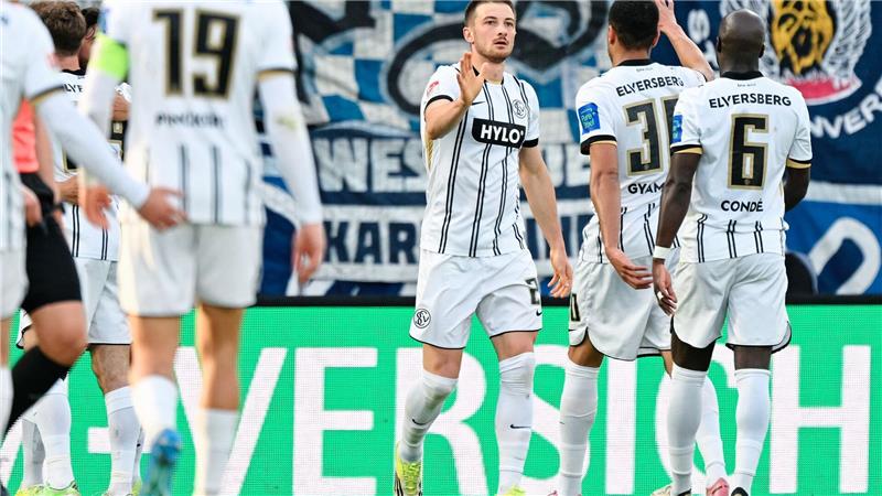 Die SV Elversberg mischt weiter im Zweitliga-Aufstiegskampf mit. 