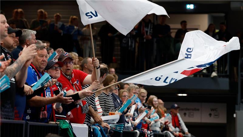 Die SVG-Fans bejubelten ihr Team auch für den zweiten Platz in der deutschen Meisterschaft.