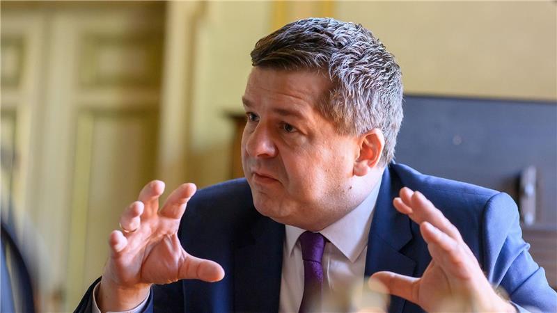 Die Sachsen-Anhalter sollen sehen, dass sich Sven Schulze (CDU) für sie einsetzt - in Magdeburg, aber auch in Berlin und Brüssel.