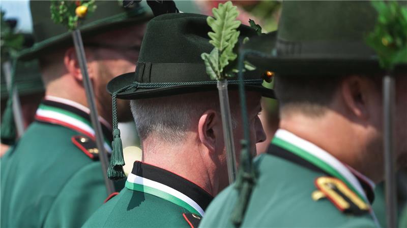 Initiative demonstriert für „Kinderschützenfest für alle“ Die Saison der Schützenfeste hat begonnen. (Symbolbild)