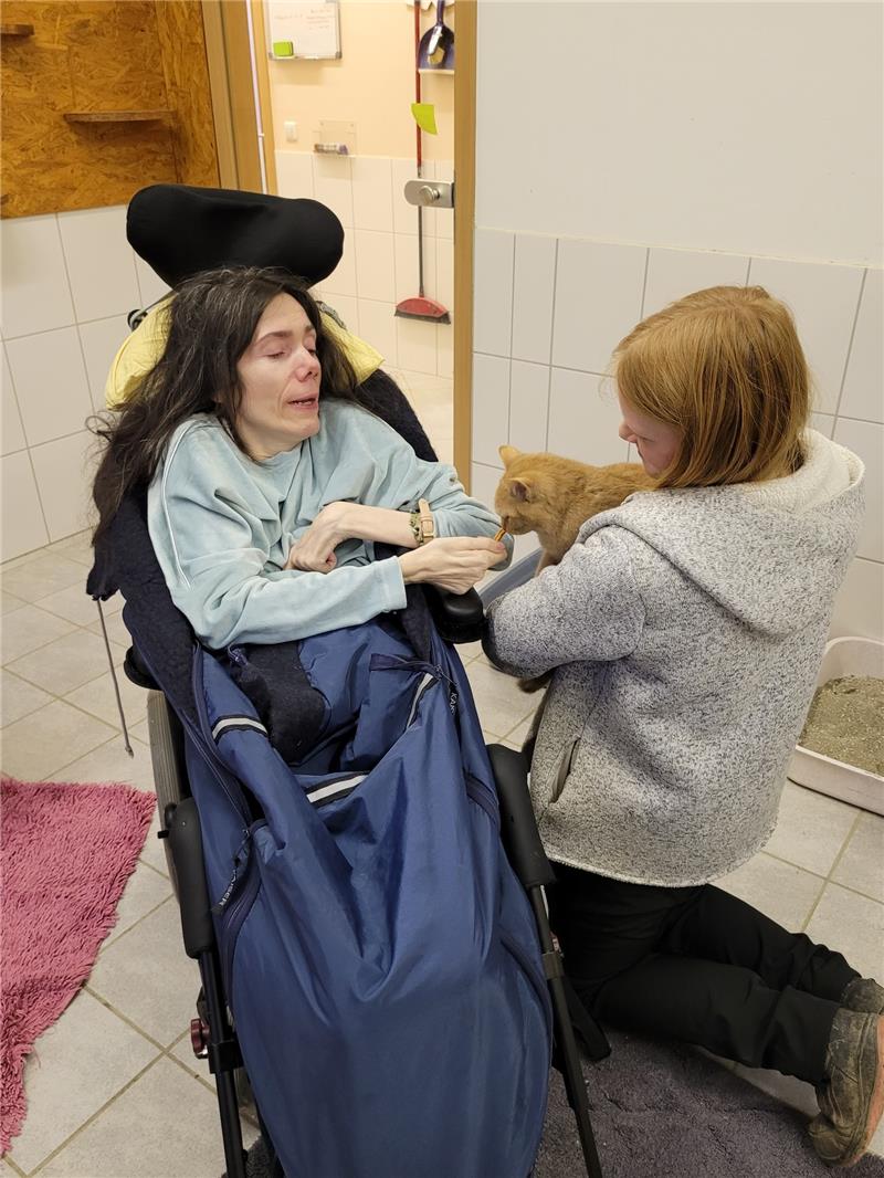 Letzter Wunsch einer schwer kranken Goslarerin wird erfüllt Die Samtpfoten sind Andreas absoluten Lieblingstiere. Foto: Wünschewagen Niedersachsen