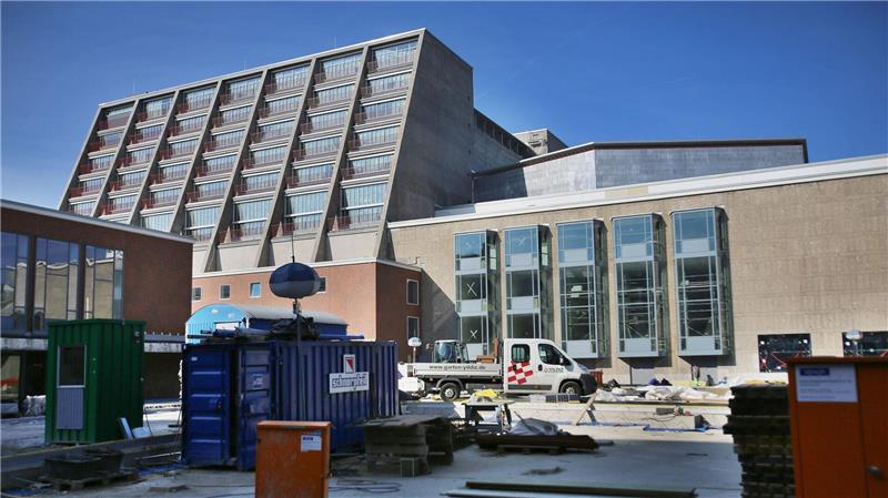 Die Sanierung der Kölner Oper kostet mehr als die gesamte Hamburger Elbphilharmonie. (Archivbild)