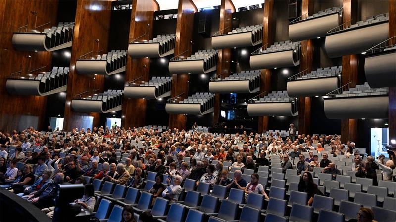 Die Sanierung von Oper und Schauspielhaus in Köln wird an diesem Wochenende mit einem großen Fest gefeiert.