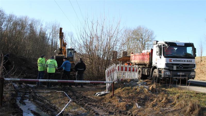 Die Schadstelle befindet sich erneut östlich der L500, Richtung Liebenburg.