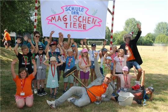 Die Schule der magischen Tiere begeistert fast 20 Kinder in Werlaburgdorf.