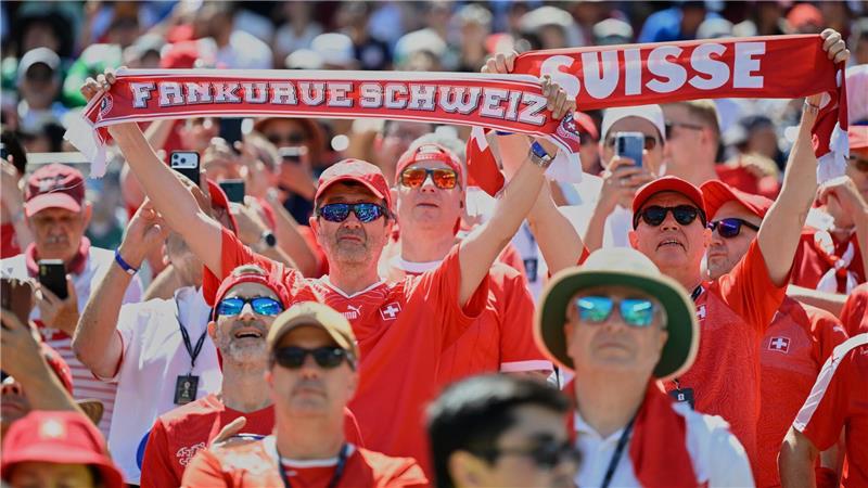 Schock in der Nachspielzeit: Schweiz nur 1:1 gegen Katar Die Schweizer Fans waren schon früh auf den Beinen.
