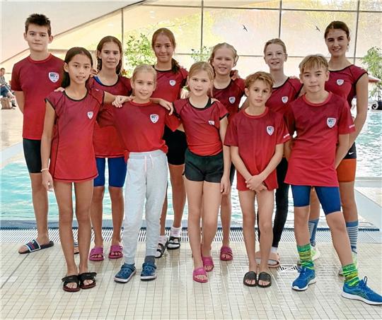 Die Schwimmerinnen und Schwimmer des MTV Goslar gewinnen bei den Landesmeisterschaften auf der Kurzbahn 19 Medaillen. Die alles überragende Athletin ist aber Monika Yu vom TuS Clausthal-Zellerfeld, die neun Titel gewinnt. Foto: Privat