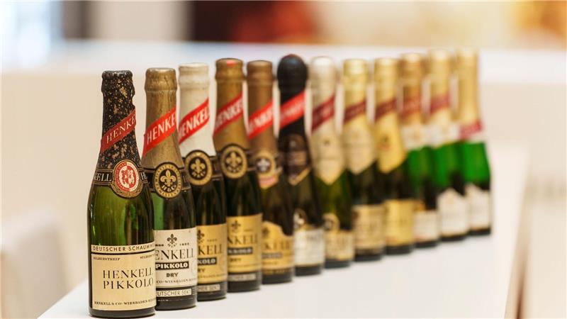 Sektkellerei Henkell Freixenet fürchtet US-Zölle Die Sektkellerei erwartet für 2025 ein anspruchsvolles Marktumfeld. (Archivbild)