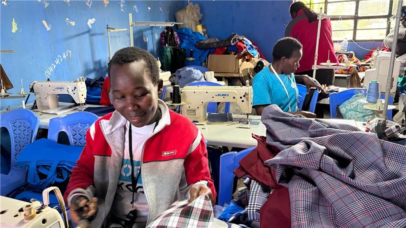 Die Selbsthilfeorganisation Shofco bietet Slumbewohnerinnen Ausbildungskurse als Näherin und Business-Training, um ihnen den Schritt in die Selbstständigkeit zu erleichtern. (Archivbild)